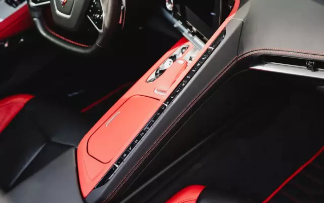 CHEVROLET Corvette Stingray 2LT 6.2 V8 Automatik