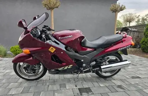KAWASAKI ZZR 1100 