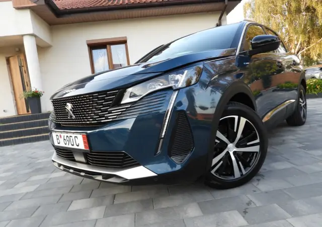PEUGEOT 3008 225 e-EAT8 GT Pack