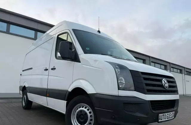 VOLKSWAGEN Crafter 
