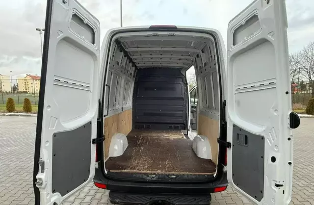 VOLKSWAGEN Crafter 