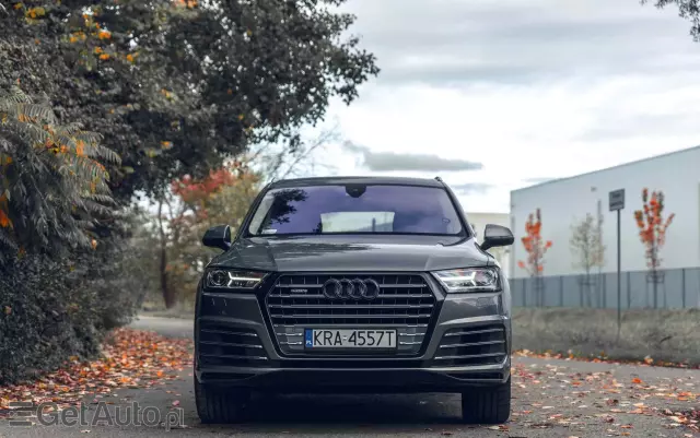 AUDI Q7 3.0 TFSI Quattro Tiptronic