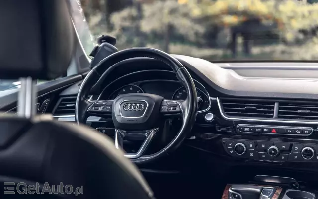 AUDI Q7 3.0 TFSI Quattro Tiptronic