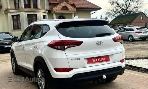 HYUNDAI Tucson 