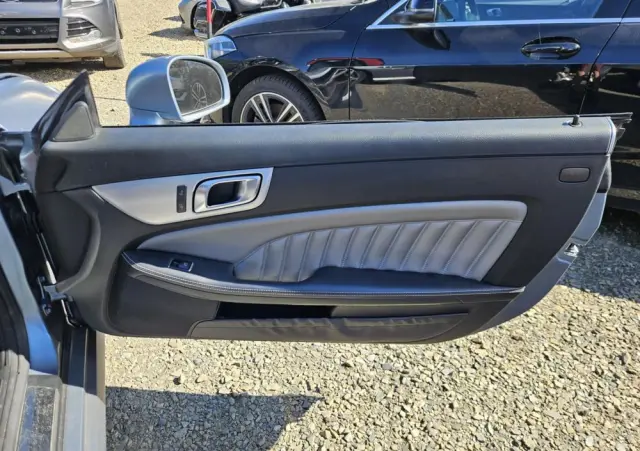MERCEDES-BENZ SLK 250 BlueEFFICIENCY 7G-TRONIC Edition 1