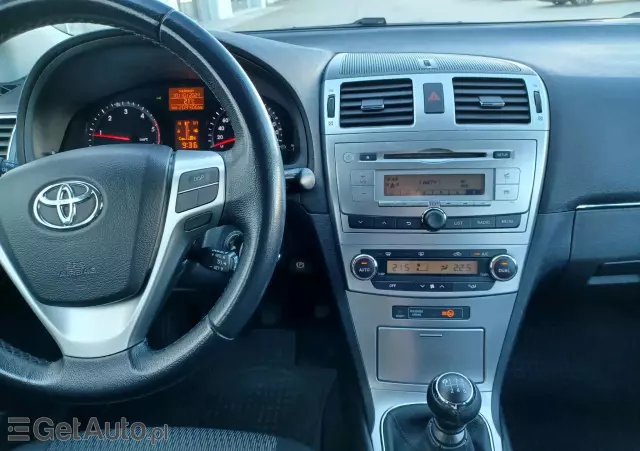 TOYOTA Avensis 