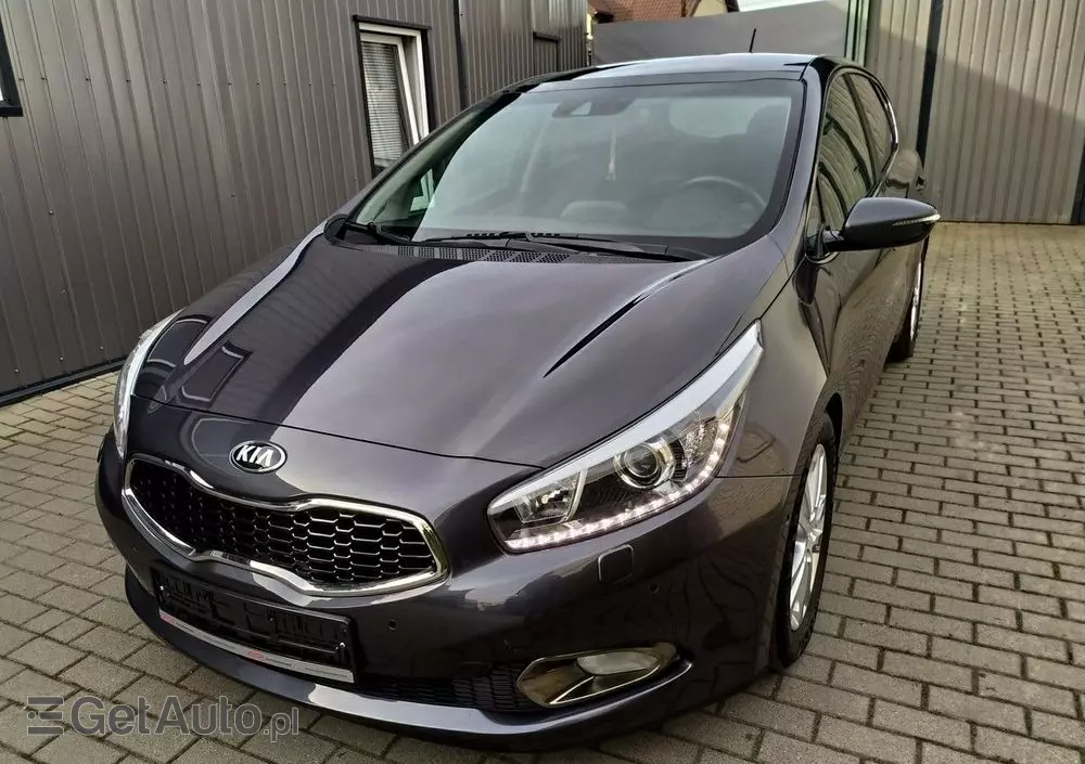KIA Ceed 1.6 CRDi 128 Platinum Edition
