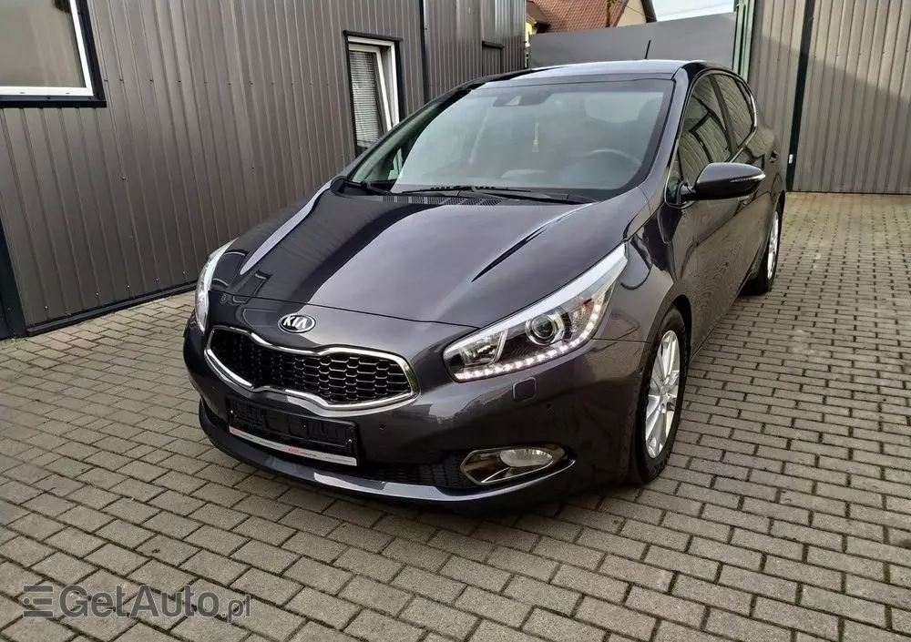 KIA Ceed 1.6 CRDi 128 Platinum Edition