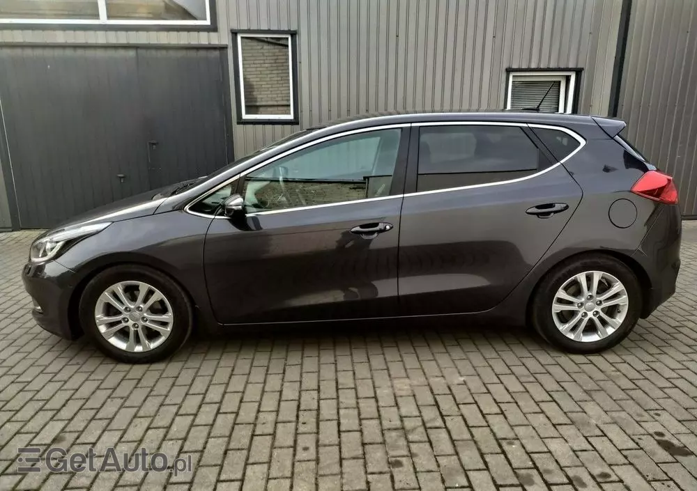 KIA Ceed 1.6 CRDi 128 Platinum Edition