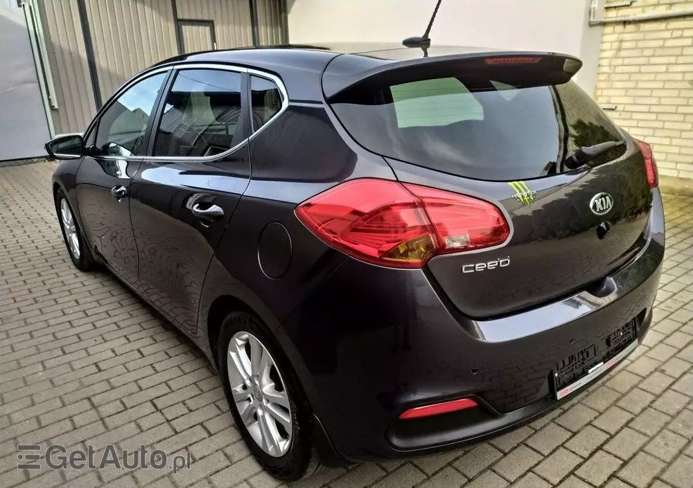 KIA Ceed 1.6 CRDi 128 Platinum Edition