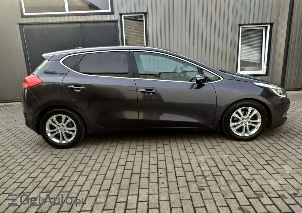 KIA Ceed 1.6 CRDi 128 Platinum Edition