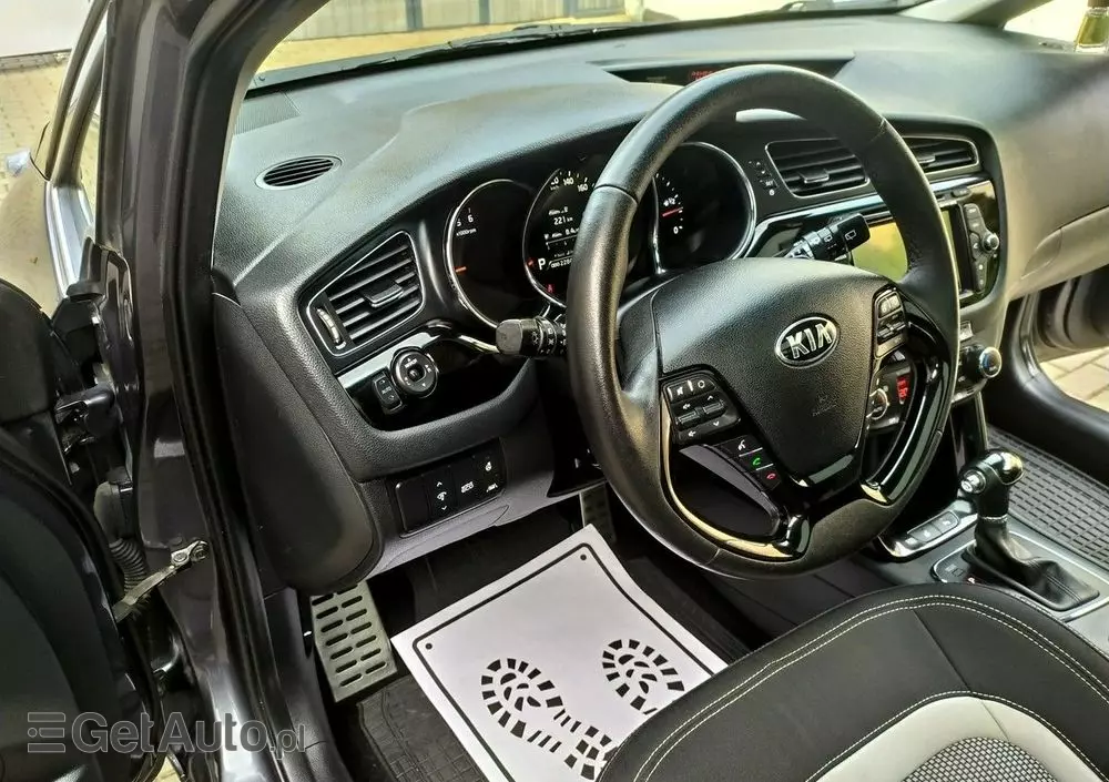 KIA Ceed 1.6 CRDi 128 Platinum Edition