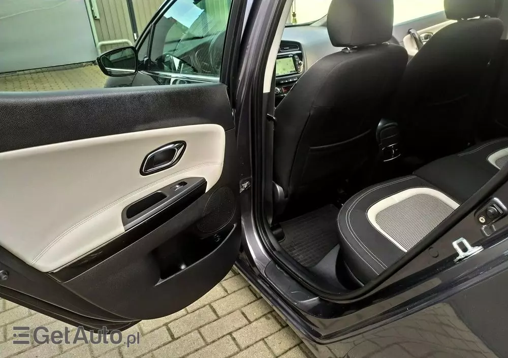 KIA Ceed 1.6 CRDi 128 Platinum Edition