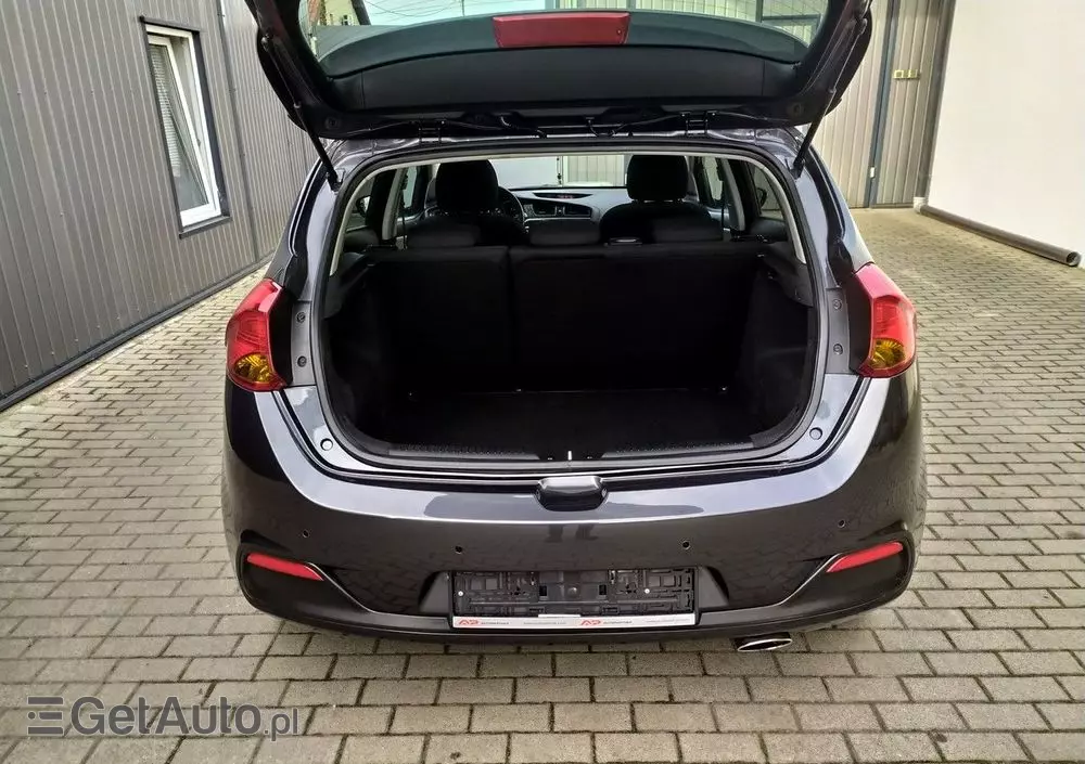 KIA Ceed 1.6 CRDi 128 Platinum Edition