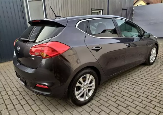 KIA Ceed 1.6 CRDi 128 Platinum Edition