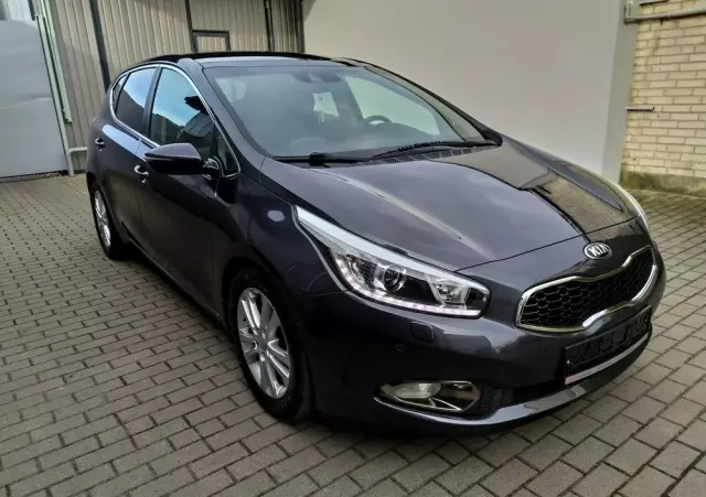 KIA Ceed 1.6 CRDi 128 Platinum Edition