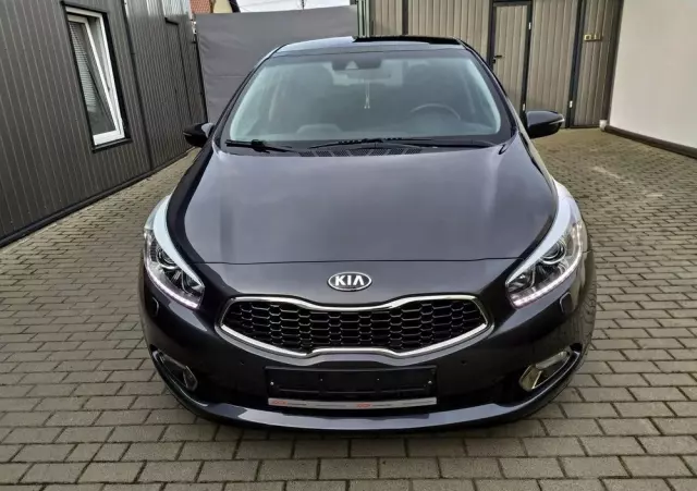 KIA Ceed 1.6 CRDi 128 Platinum Edition