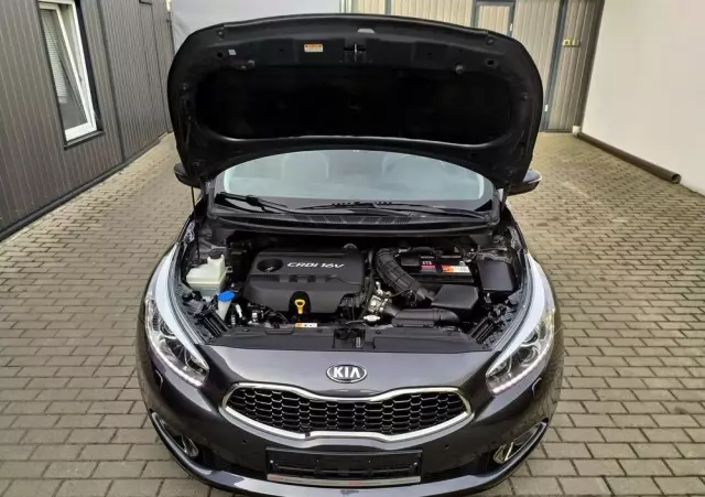 KIA Ceed 1.6 CRDi 128 Platinum Edition