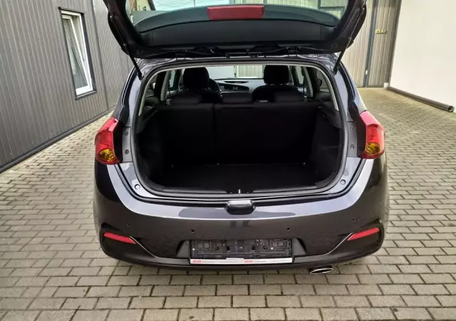 KIA Ceed 1.6 CRDi 128 Platinum Edition