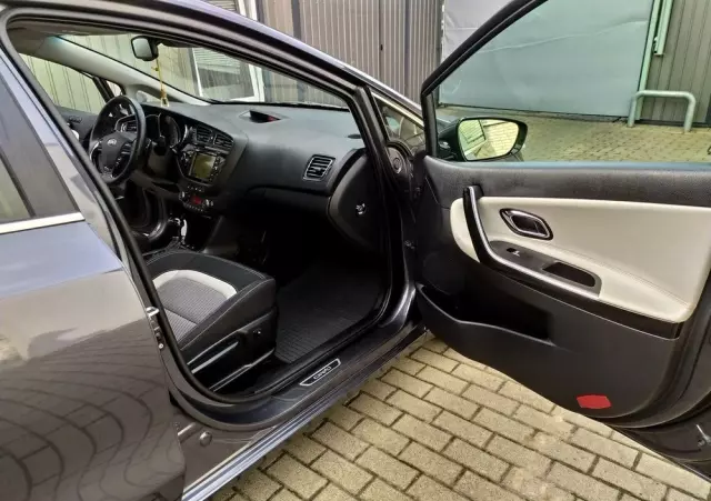 KIA Ceed 1.6 CRDi 128 Platinum Edition