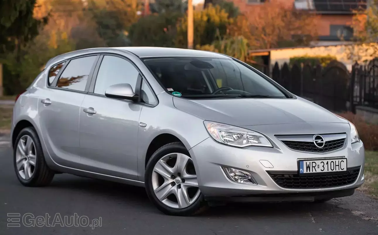 OPEL Astra 1.4 Turbo Active