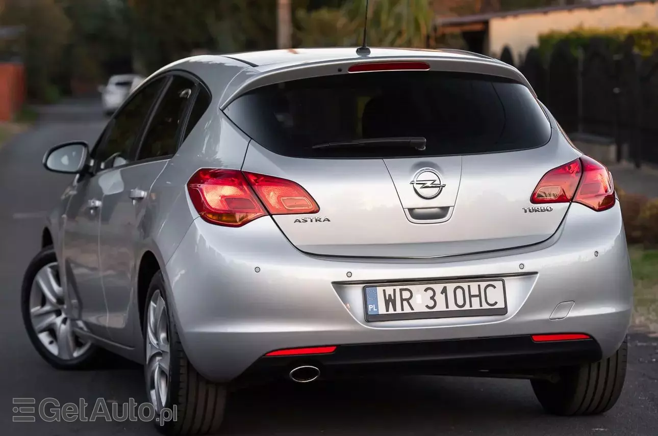 OPEL Astra 1.4 Turbo Active
