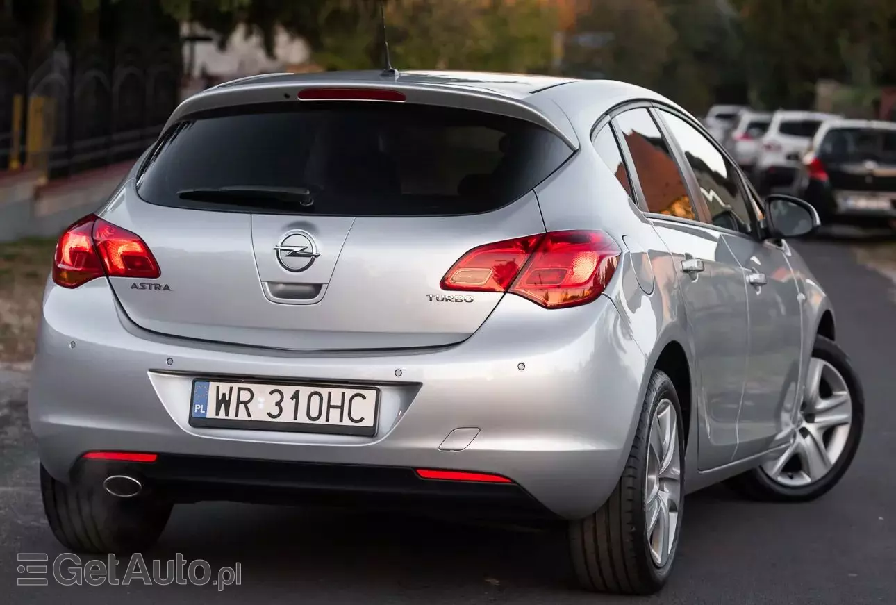 OPEL Astra 1.4 Turbo Active