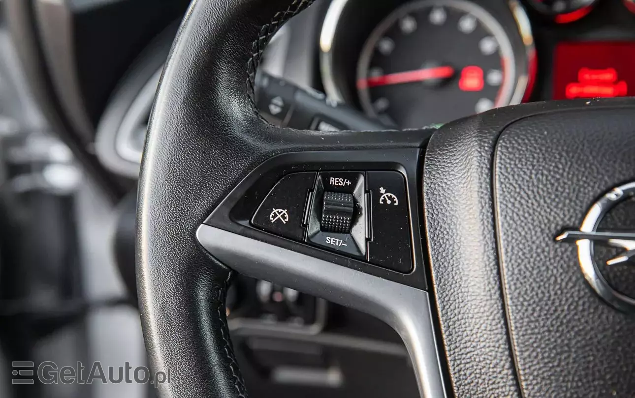 OPEL Astra 1.4 Turbo Active