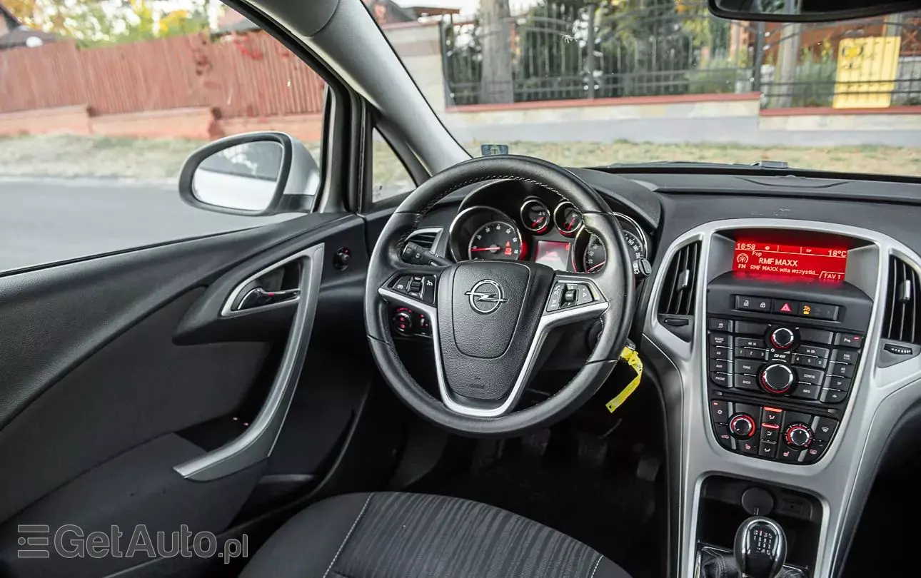 OPEL Astra 1.4 Turbo Active