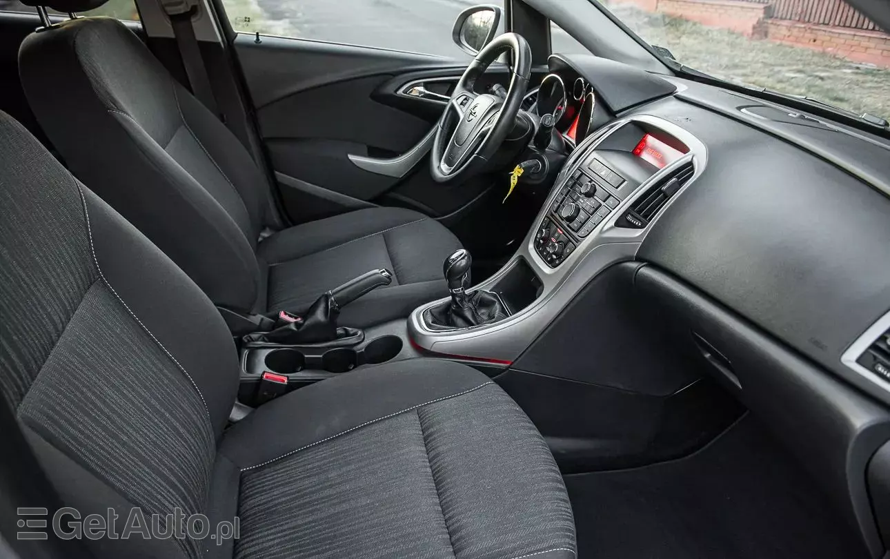 OPEL Astra 1.4 Turbo Active