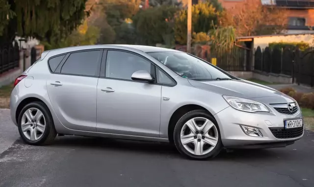 OPEL Astra 1.4 Turbo Active