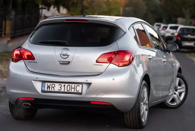 OPEL Astra 1.4 Turbo Active