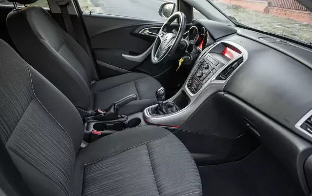 OPEL Astra 1.4 Turbo Active