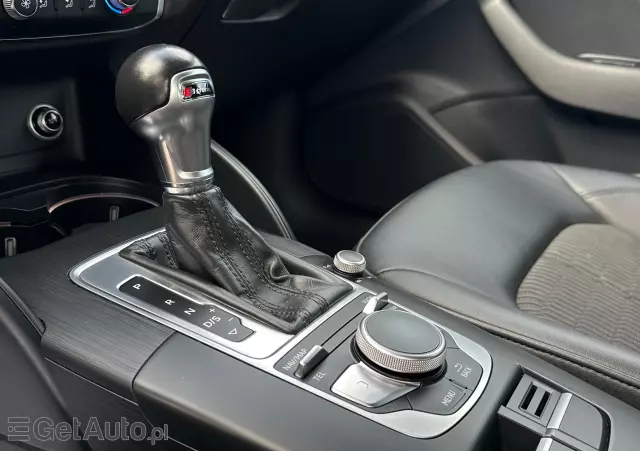 AUDI A3 1.6 TDI S tronic