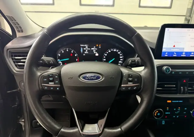 FORD Focus 1.0 EcoBoost Hybrid TITANIUM