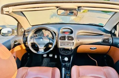 PEUGEOT 206 