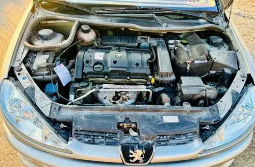 PEUGEOT 206 