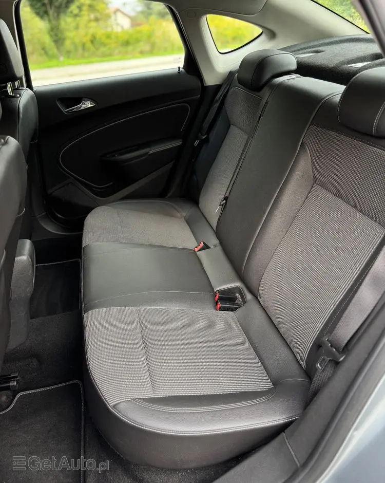OPEL Astra 1.4 ecoFLEX Cosmo