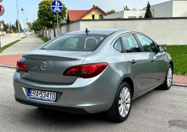 OPEL Astra 1.4 ecoFLEX Cosmo