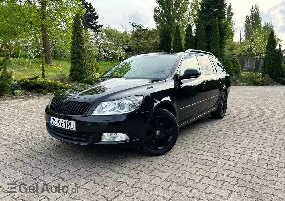 SKODA Octavia 1.6 TDI Ambition DSG