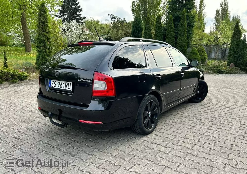 SKODA Octavia 1.6 TDI Ambition DSG