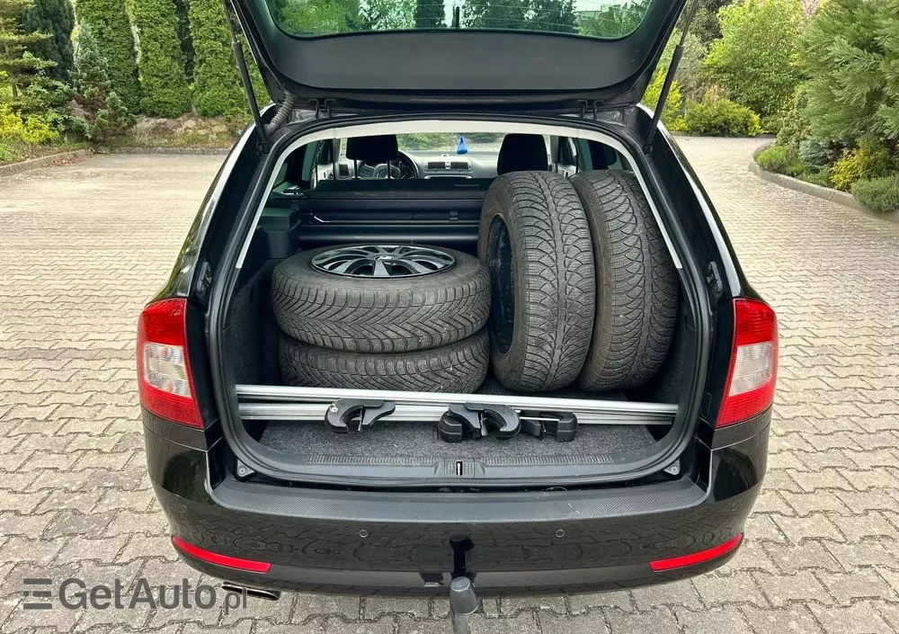 SKODA Octavia 1.6 TDI Ambition DSG