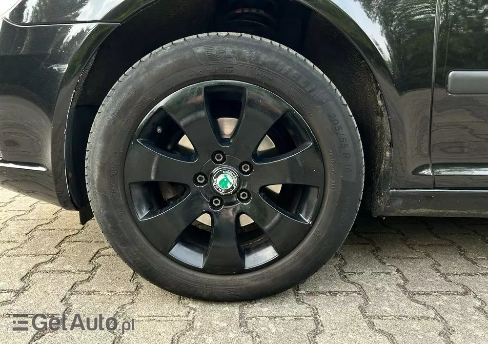 SKODA Octavia 1.6 TDI Ambition DSG