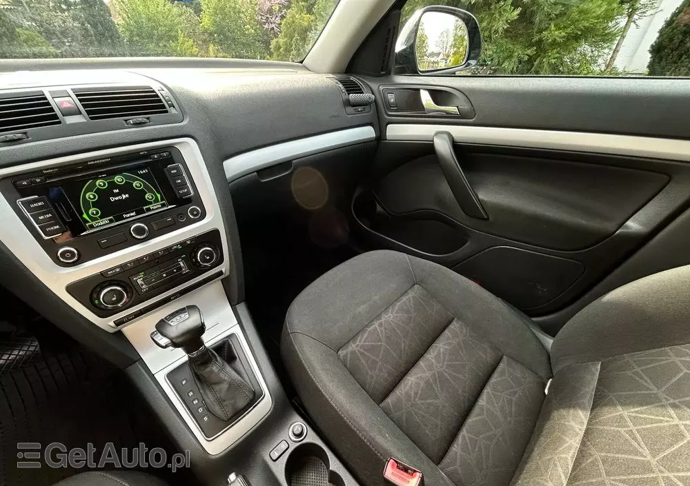 SKODA Octavia 1.6 TDI Ambition DSG