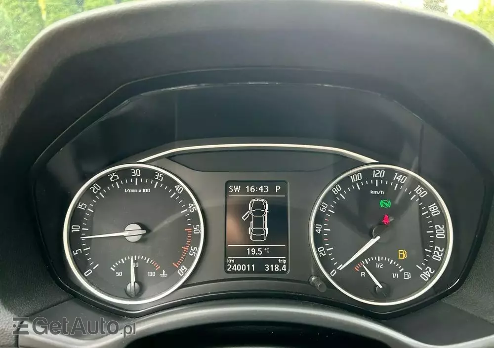 SKODA Octavia 1.6 TDI Ambition DSG