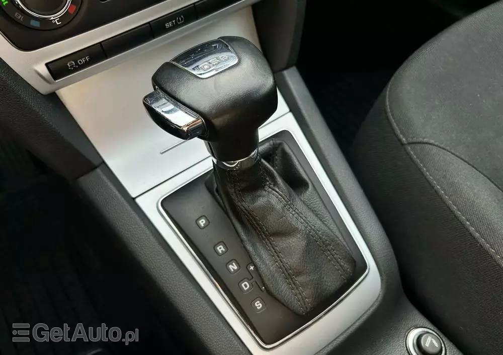 SKODA Octavia 1.6 TDI Ambition DSG