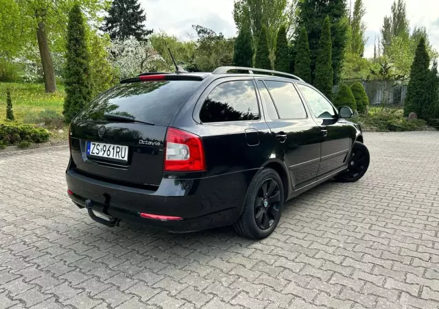 SKODA Octavia 1.6 TDI Ambition DSG