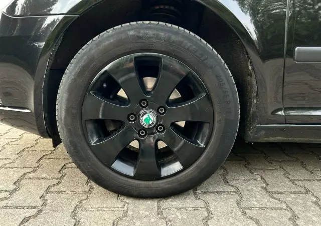 SKODA Octavia 1.6 TDI Ambition DSG