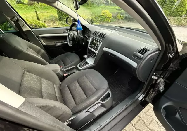 SKODA Octavia 1.6 TDI Ambition DSG