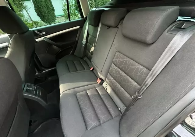 SKODA Octavia 1.6 TDI Ambition DSG